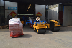 福瑞得機械手扶雙輪壓路機，手扶單輪壓路機，座駕壓路機及時包裝發(fā)貨