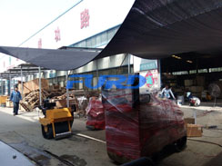 福瑞得機械微動態(tài)--座駕壓路機、手扶壓路機、灌縫機包裝發(fā)貨